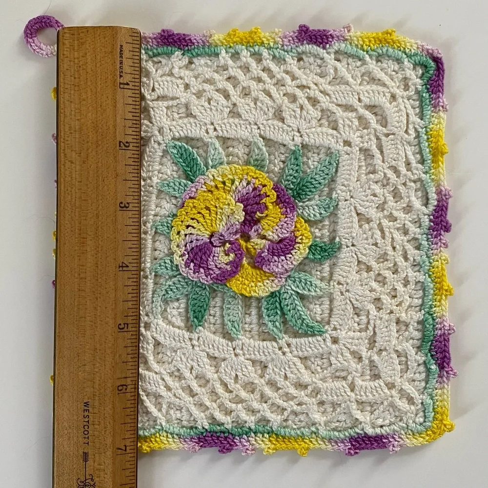 Vintage Hand Crochet Pansy Potholder Ivory Purple Yellow Green